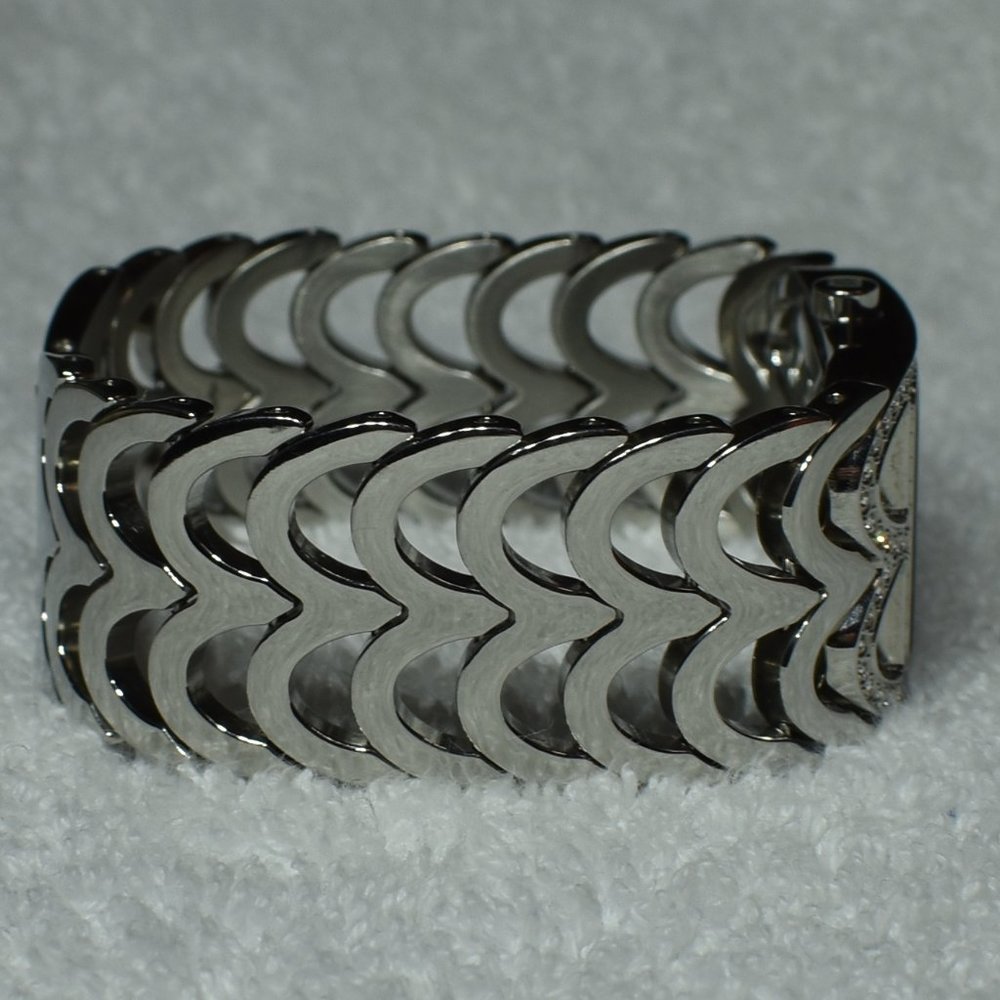 925 SS Breil Quartz Cuff Watch Swarovski Crystals - Picture 14 of 16